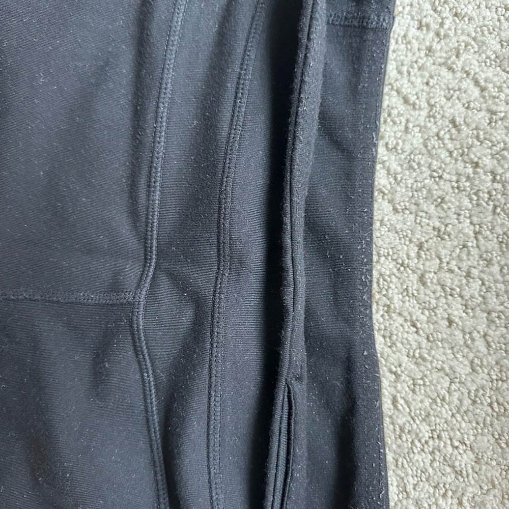 Lululemon Groove high rise Flare Pants size 6 black - Picture 2 of 5